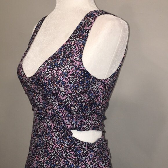 AQUA - PLEATED FLORAL PRINT GOWN - Picture 3 of 8